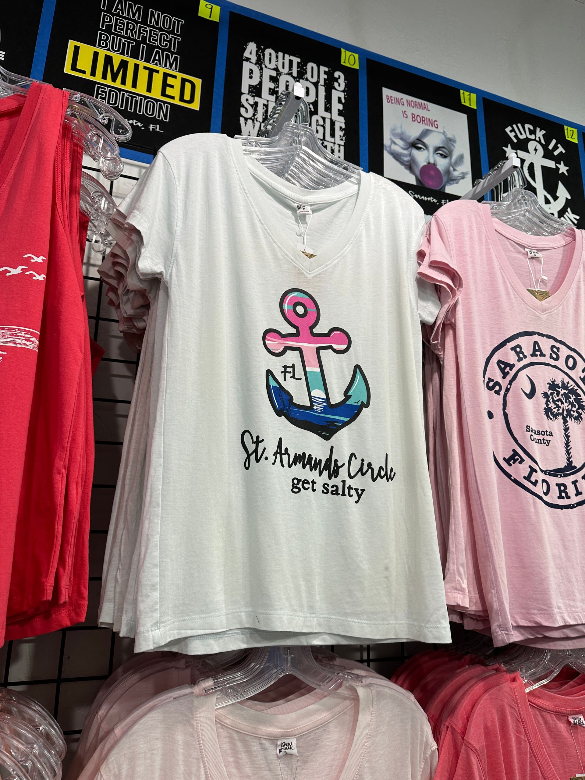 White t-shirt with anchor design, 