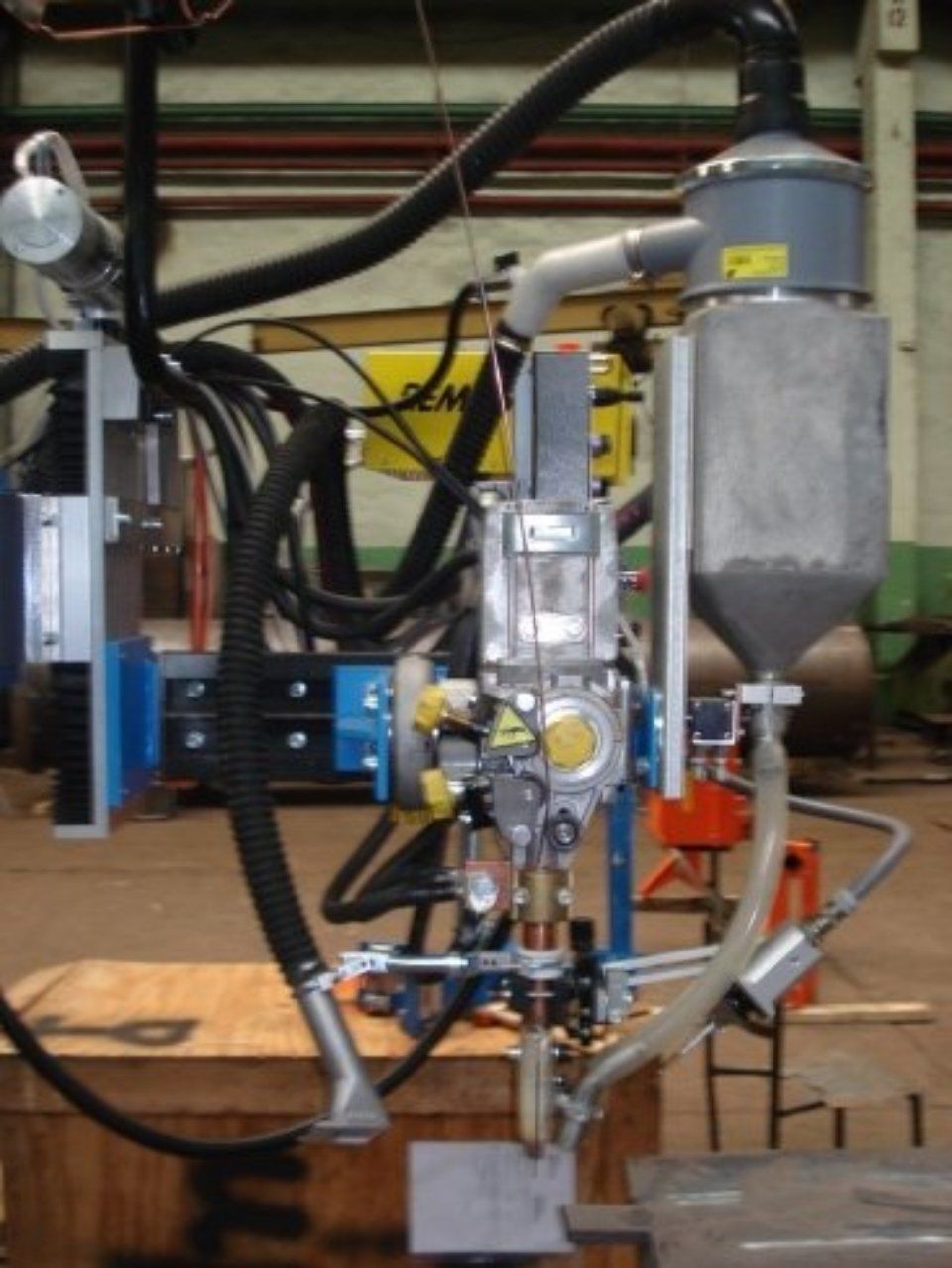 Man 8 x 8 saw + esw 3