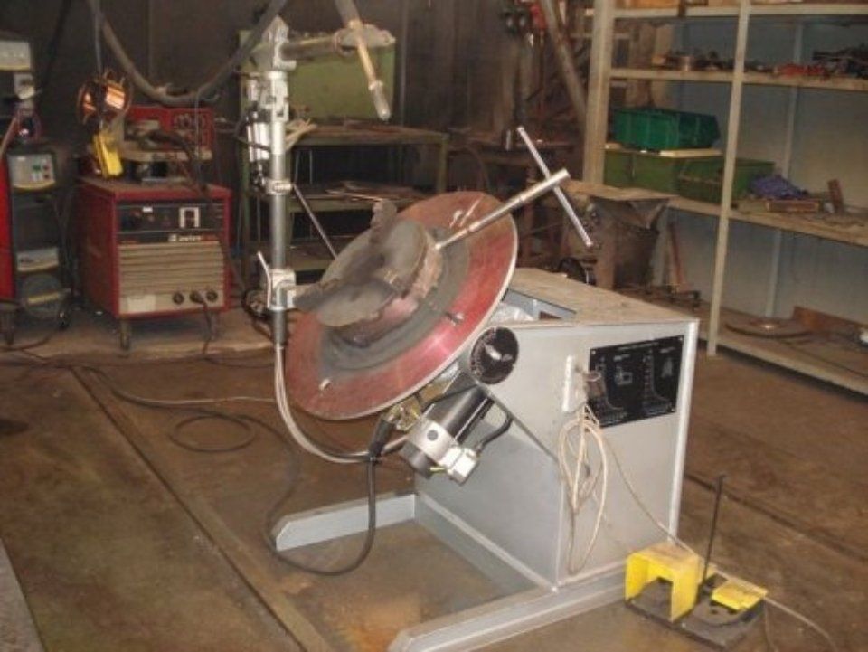 Tavola rotante da 200 kg con braccio