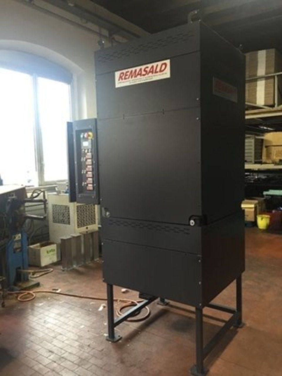 Forno speciale per flusso trattamento 200 kg./h 2