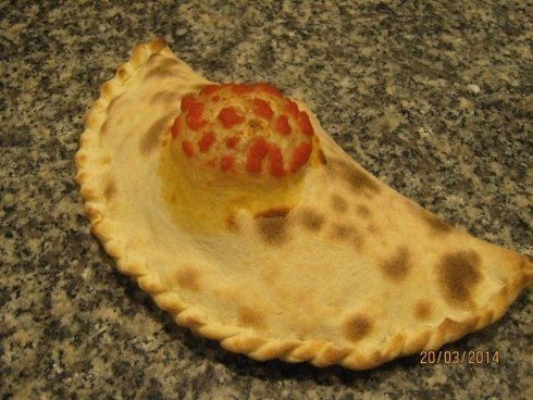 Calzone appena sfornato
