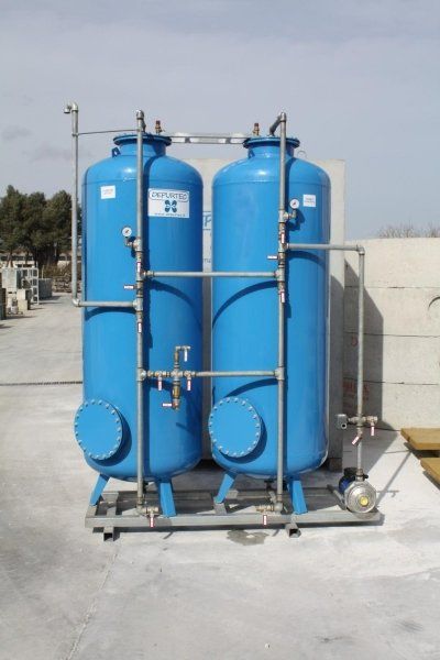 water tank (blue)
