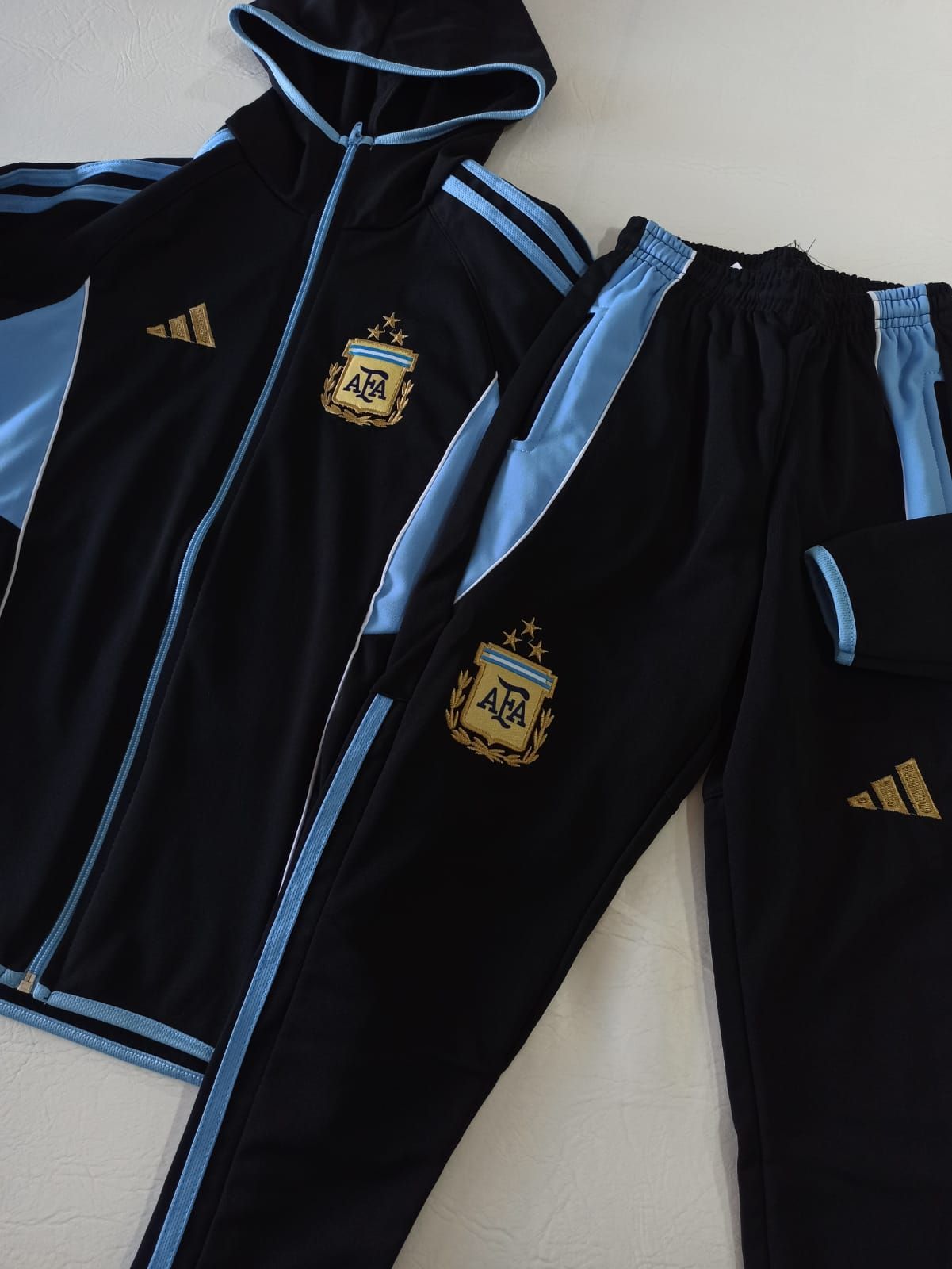 CONJUNTO NIÑO SELECCION  FRISADO (CMÑ014-PÑ029)