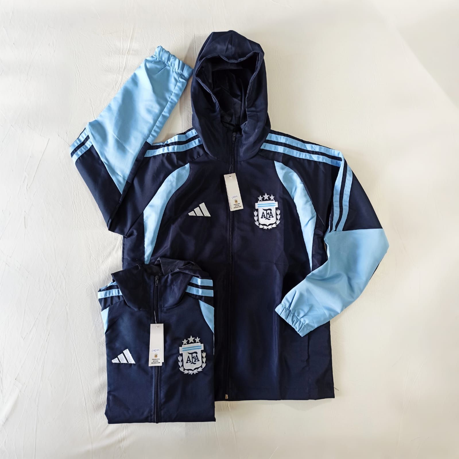 ROMPEVIENTO SELECCION ARGENTINA AZUL (CM019)