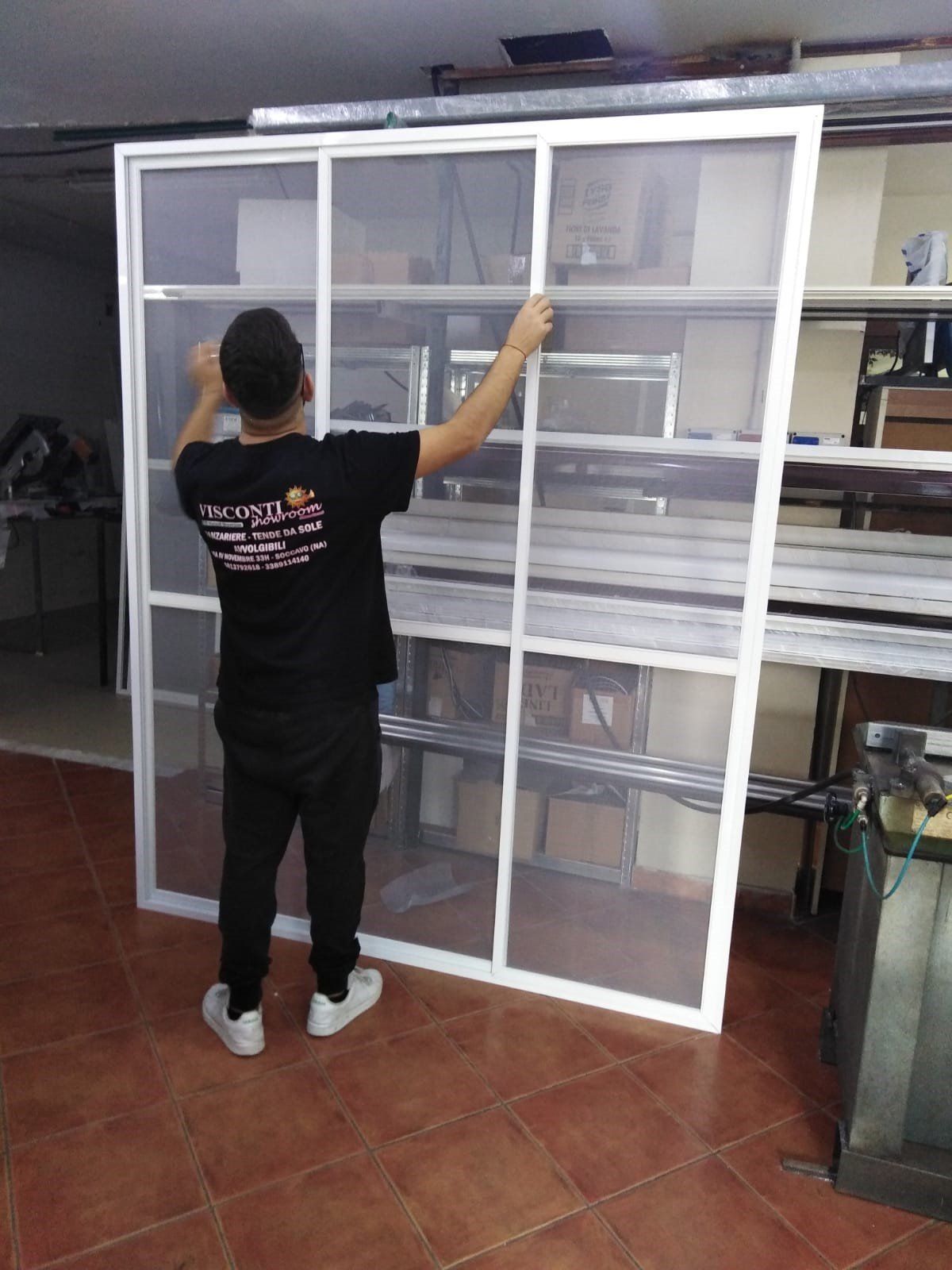 zanzariera apribile ad ante