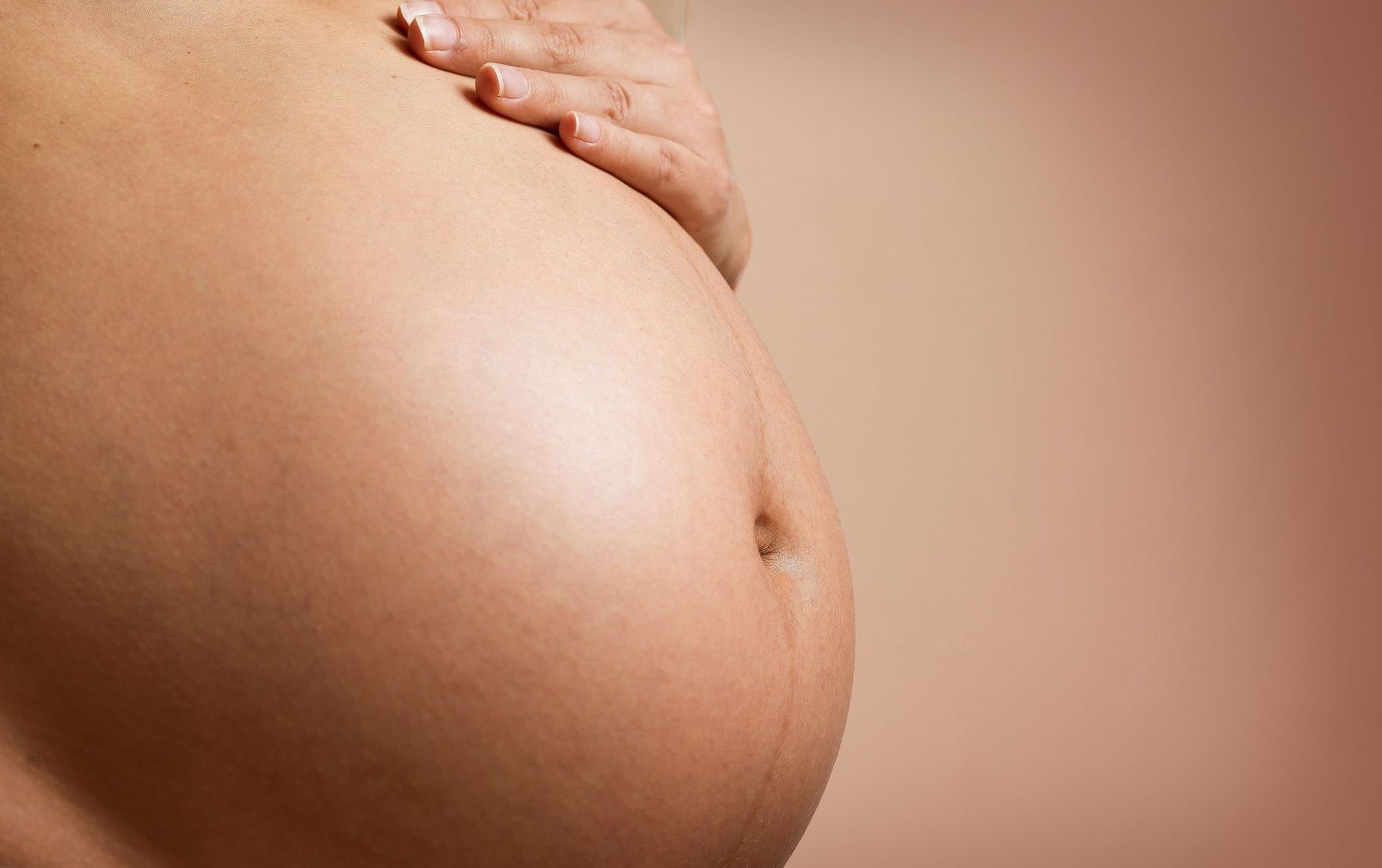 Pregnant woman with undiagnosed endometriosis