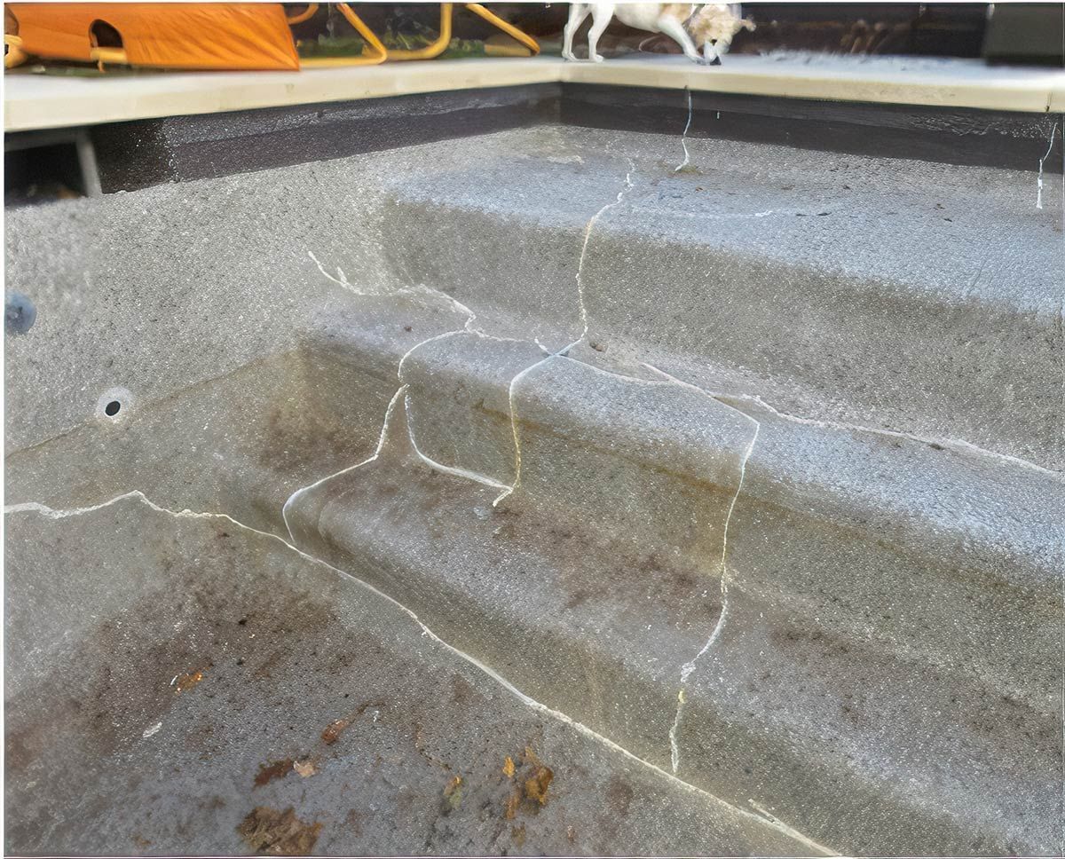 Image showing ASR cracking on pool steps.