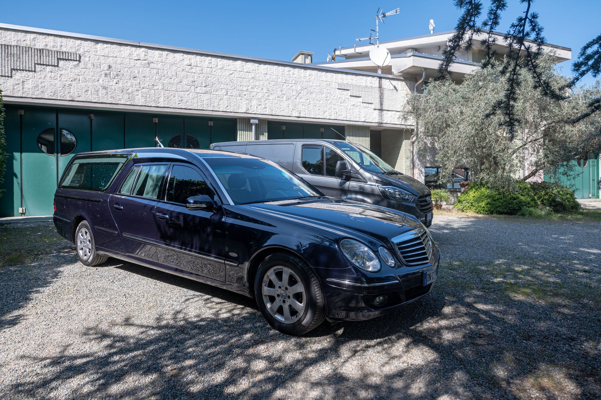trasporto salma - onoranze funebri Borrione