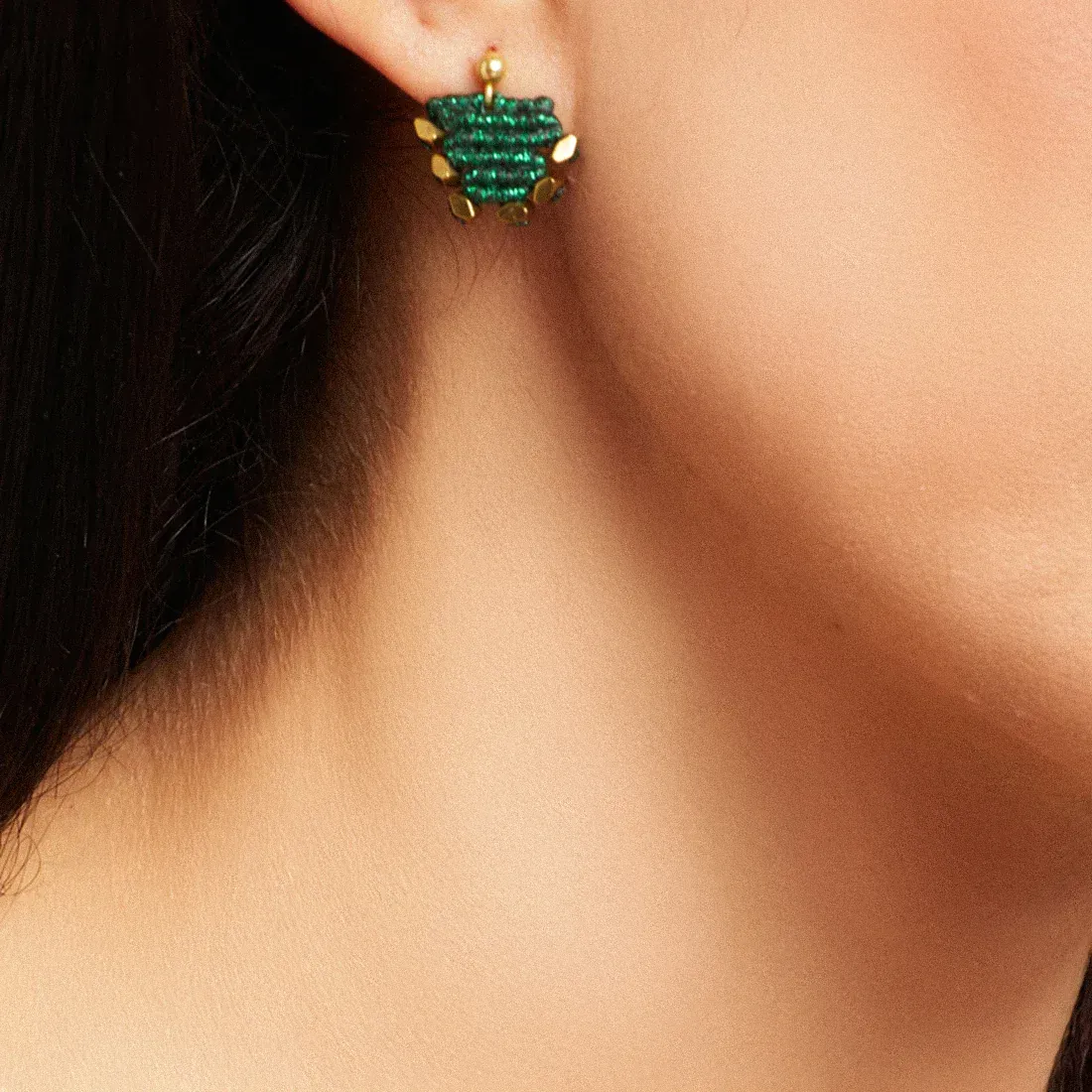 ANATOLIE OORKNOPJES  GOUD (S)