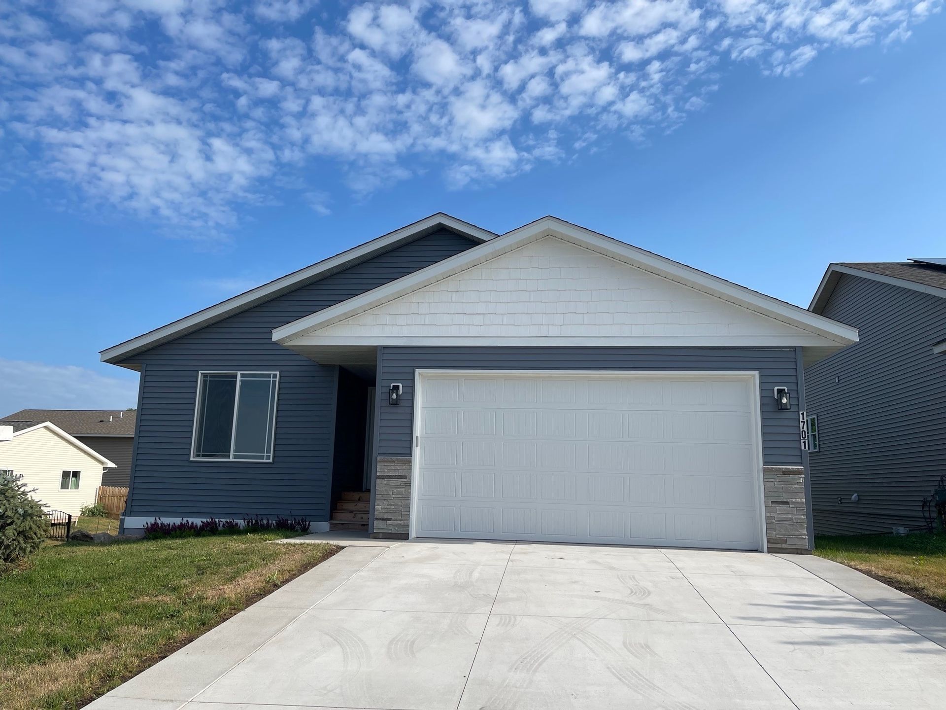 Sturdy Garages — Buffalo, MN — Weese Construction