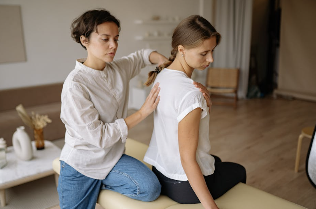 Chiropractic Marketing: Winning AI Search & After-Hours Bookings