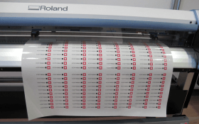 adesivi e vetrofanie di qualità