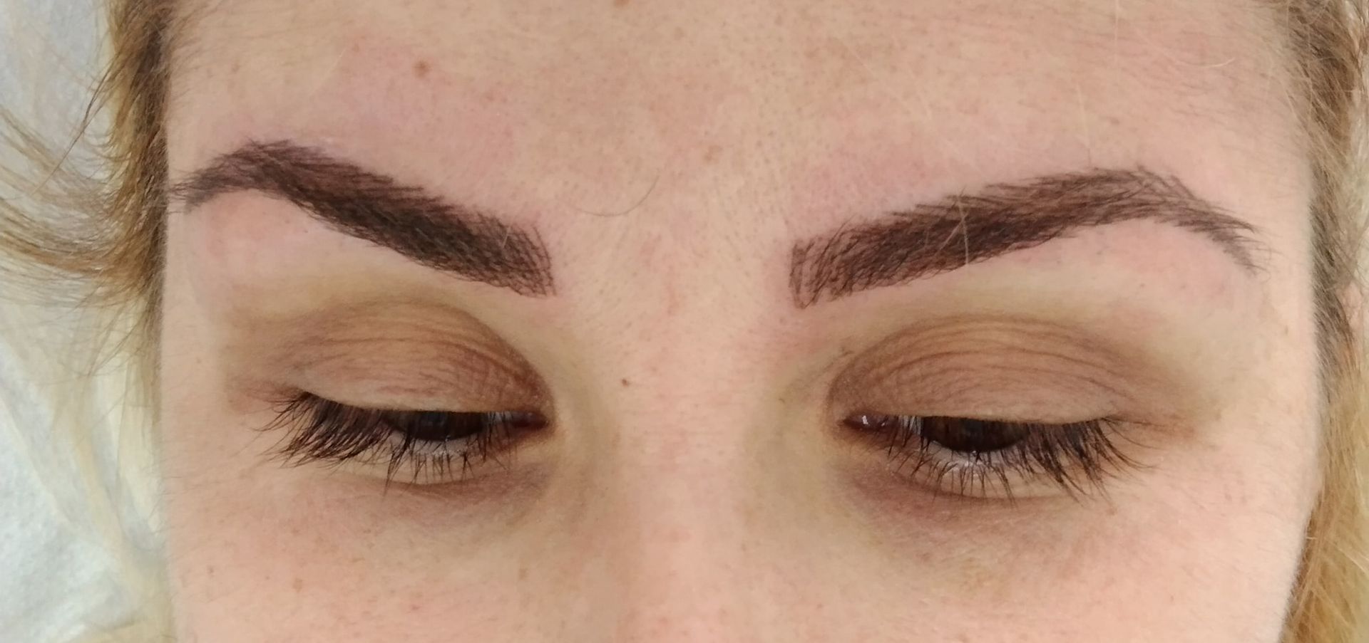 disegno sopracciglia