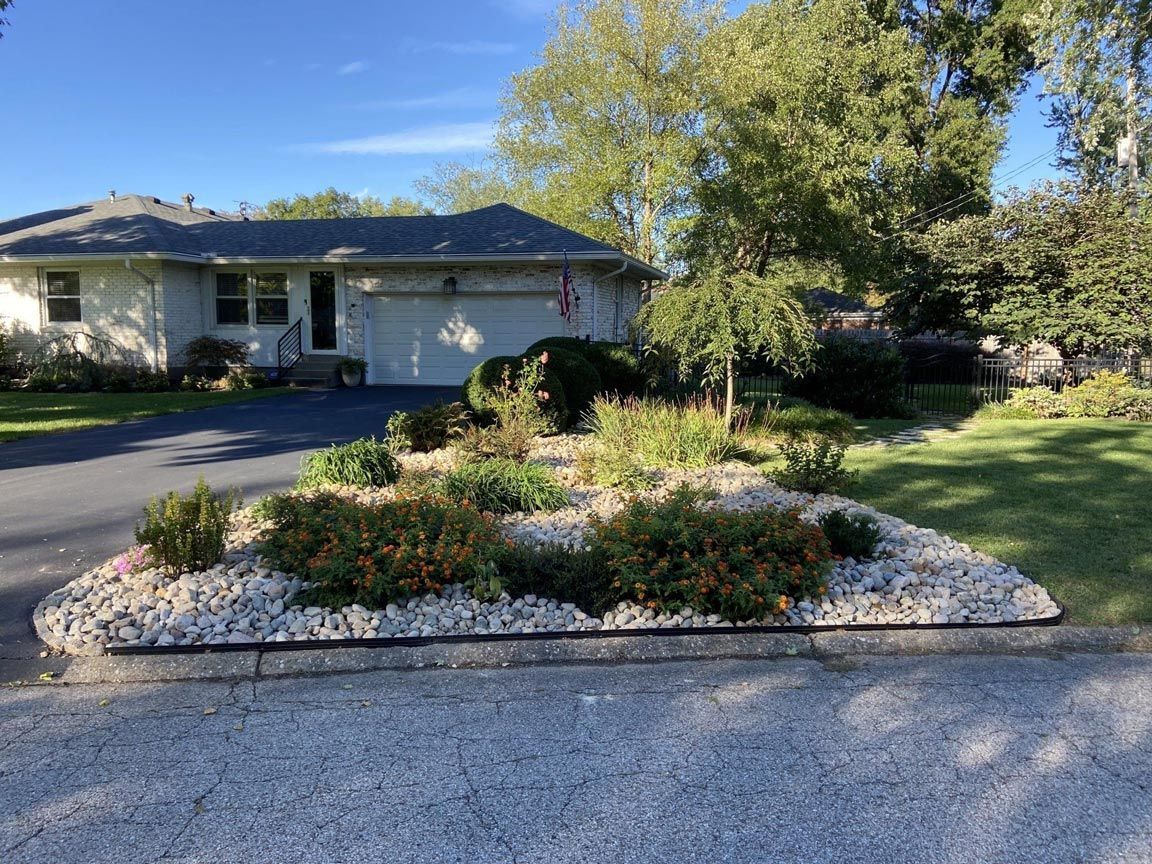 White House Nice Front Yard Landscaping — Louisville, KY — Titan Landscape Group