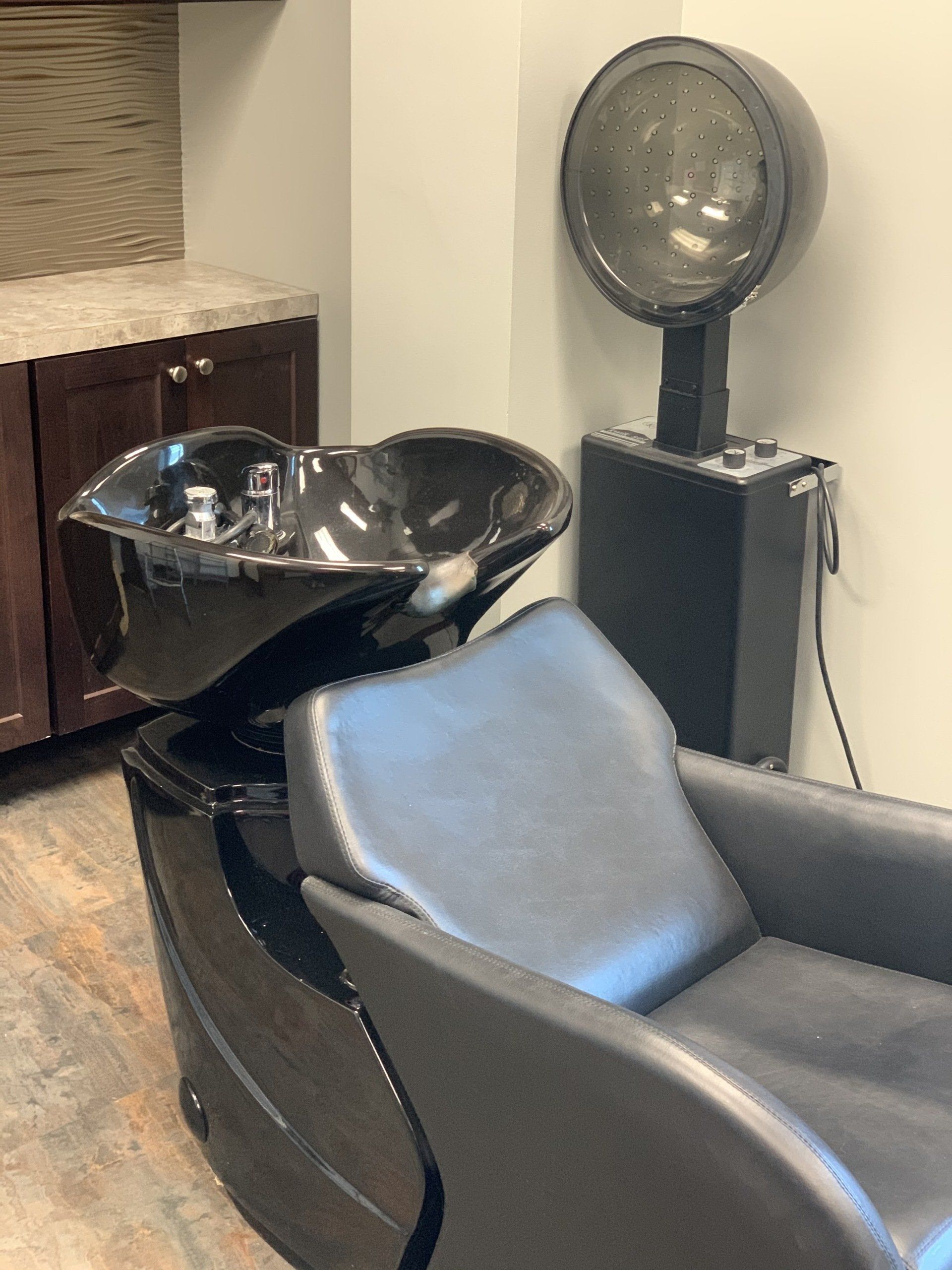 bella studio salons available wichita ks