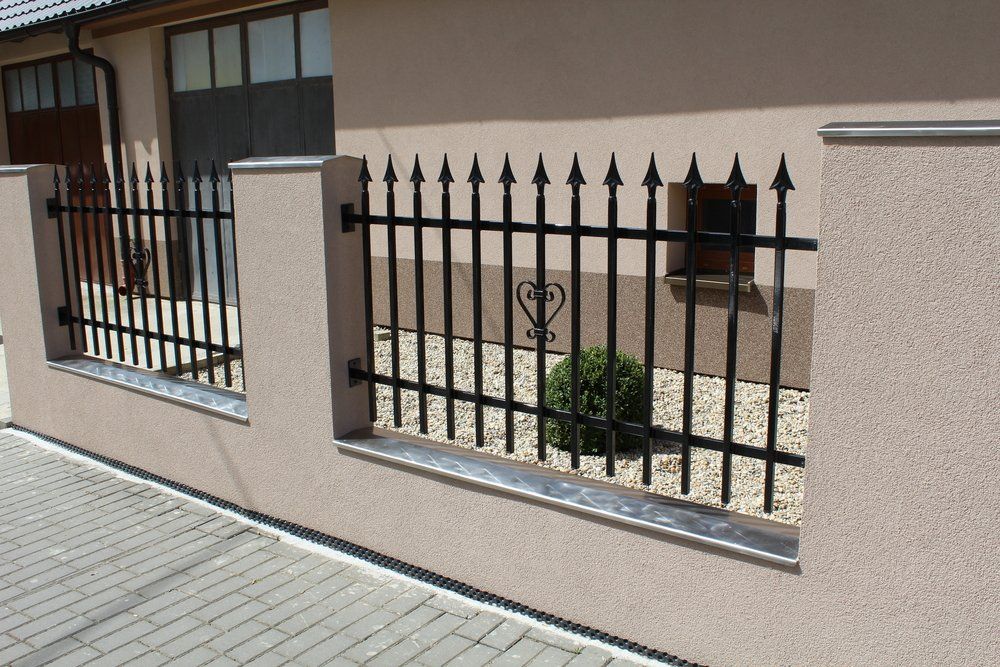 Fence of a house — Contact Kelmac Fencing & Gates in Burleigh Heads, QLD
