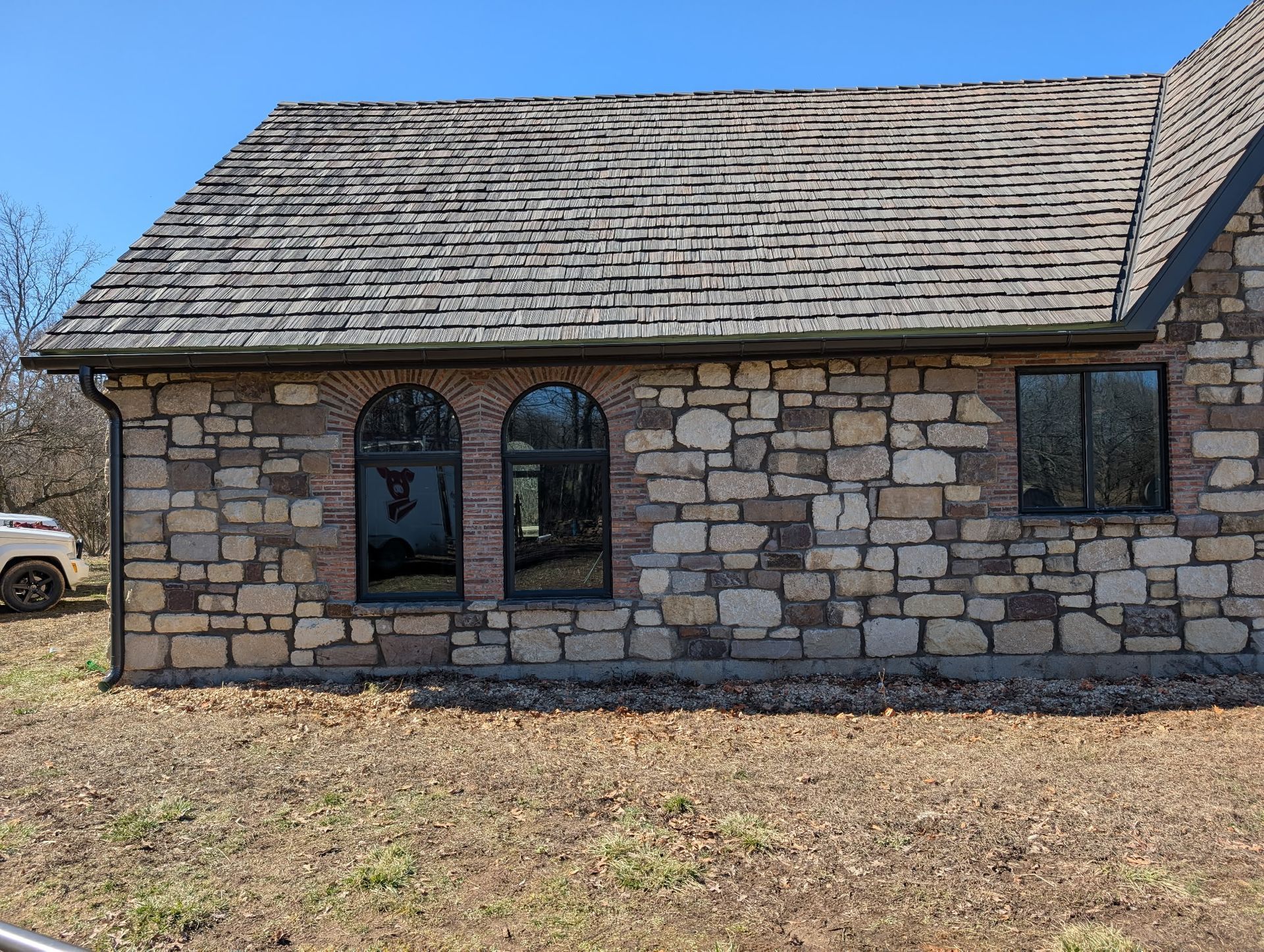 Residential gutter installation that required a lot of twists and turns