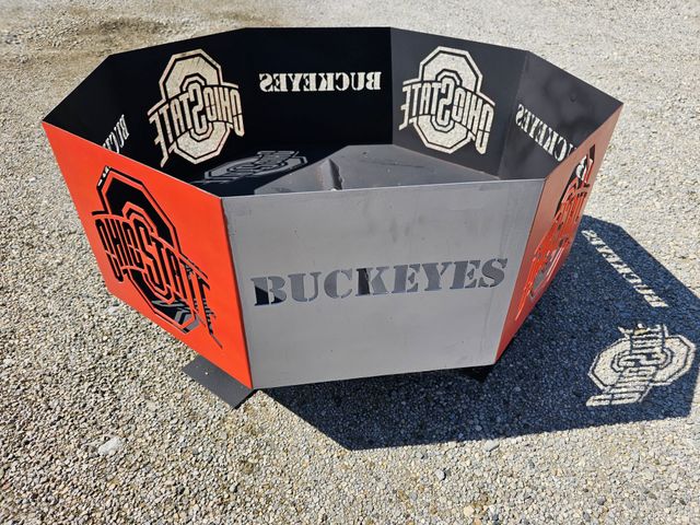  Westrick Party Supplies -Officially Licensed- Set: 16 oz.  Plastic Beverage Cups, 9 Paper Plates, Luncheon Napkins, Complete Party  Supplies - 48 Pieces for 16 Guests- Ohio State Buckeyes : Sports & Outdoors