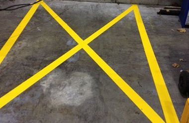 yellow line marking