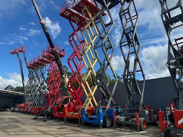 scissor lift hire gold coast