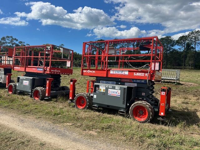 electric scissor lifts hire gold coast