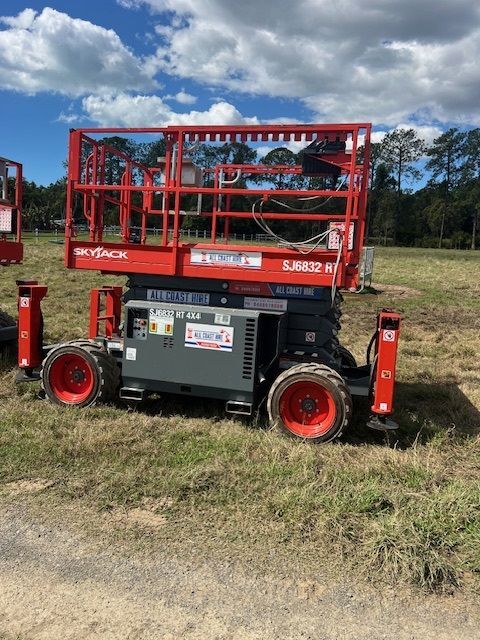 rt scissor lifts gold coast