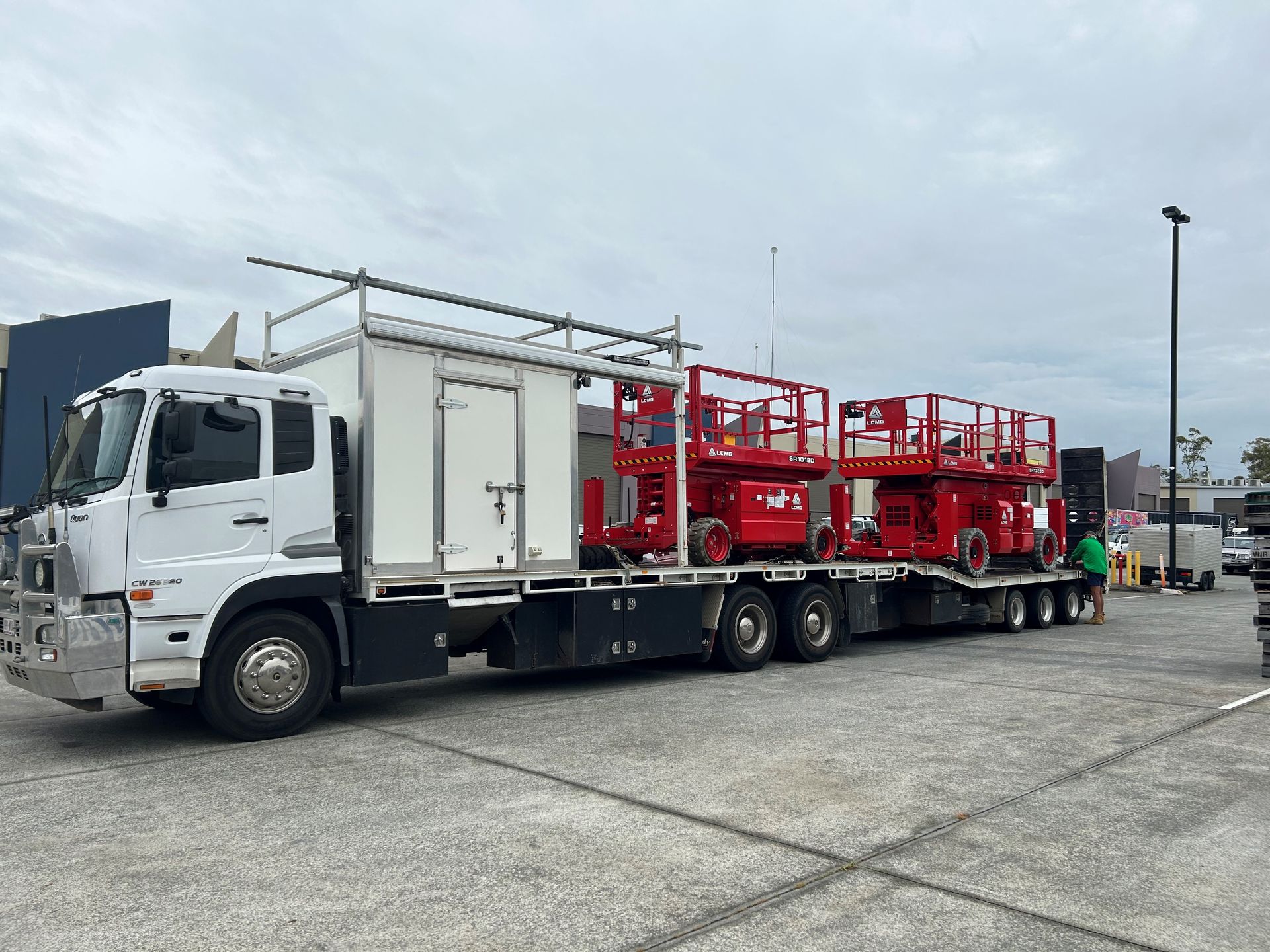 lift equipment hire gold coast