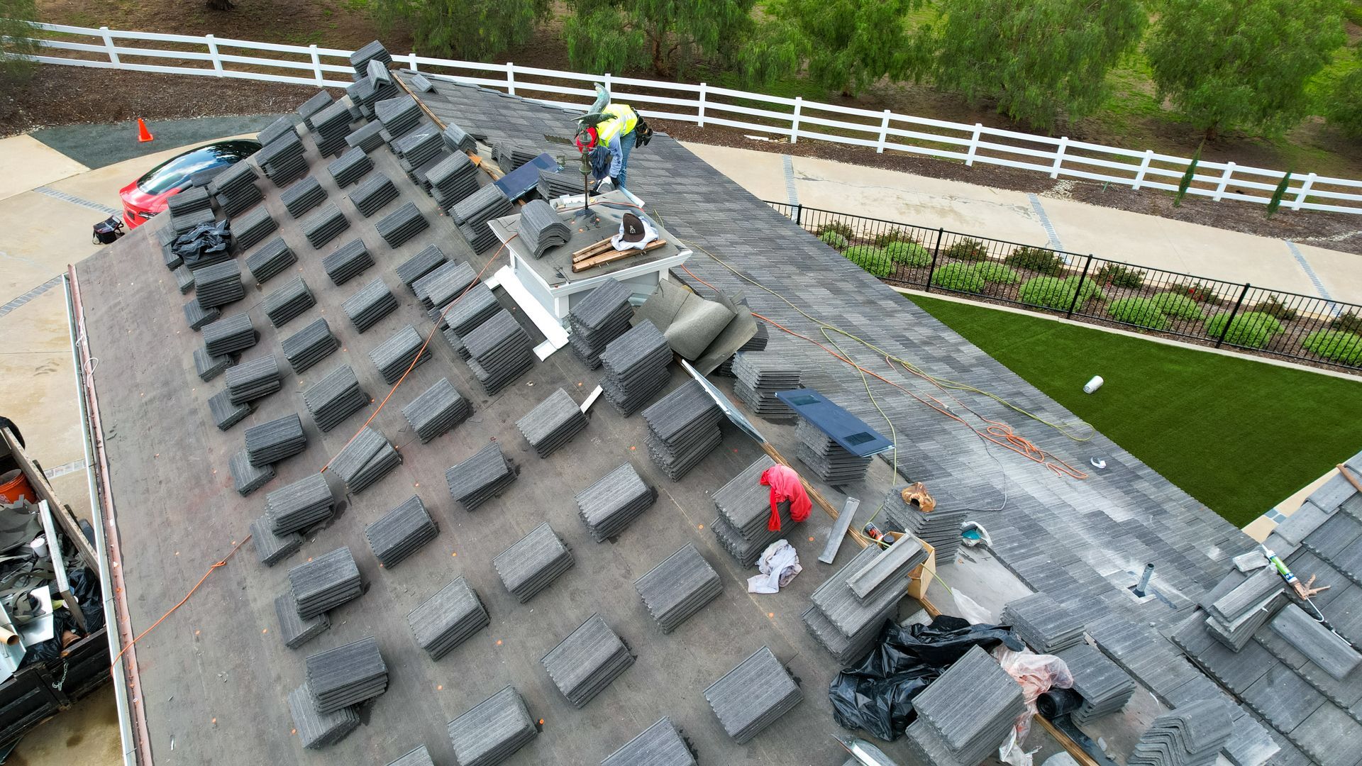 A roof with a lot of shingles on it