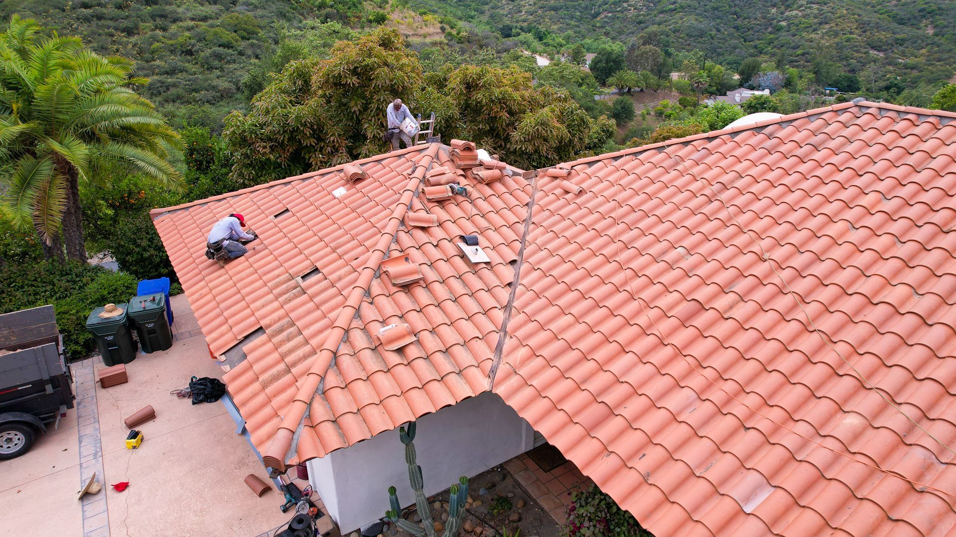 A roof with a lot of tiles on it