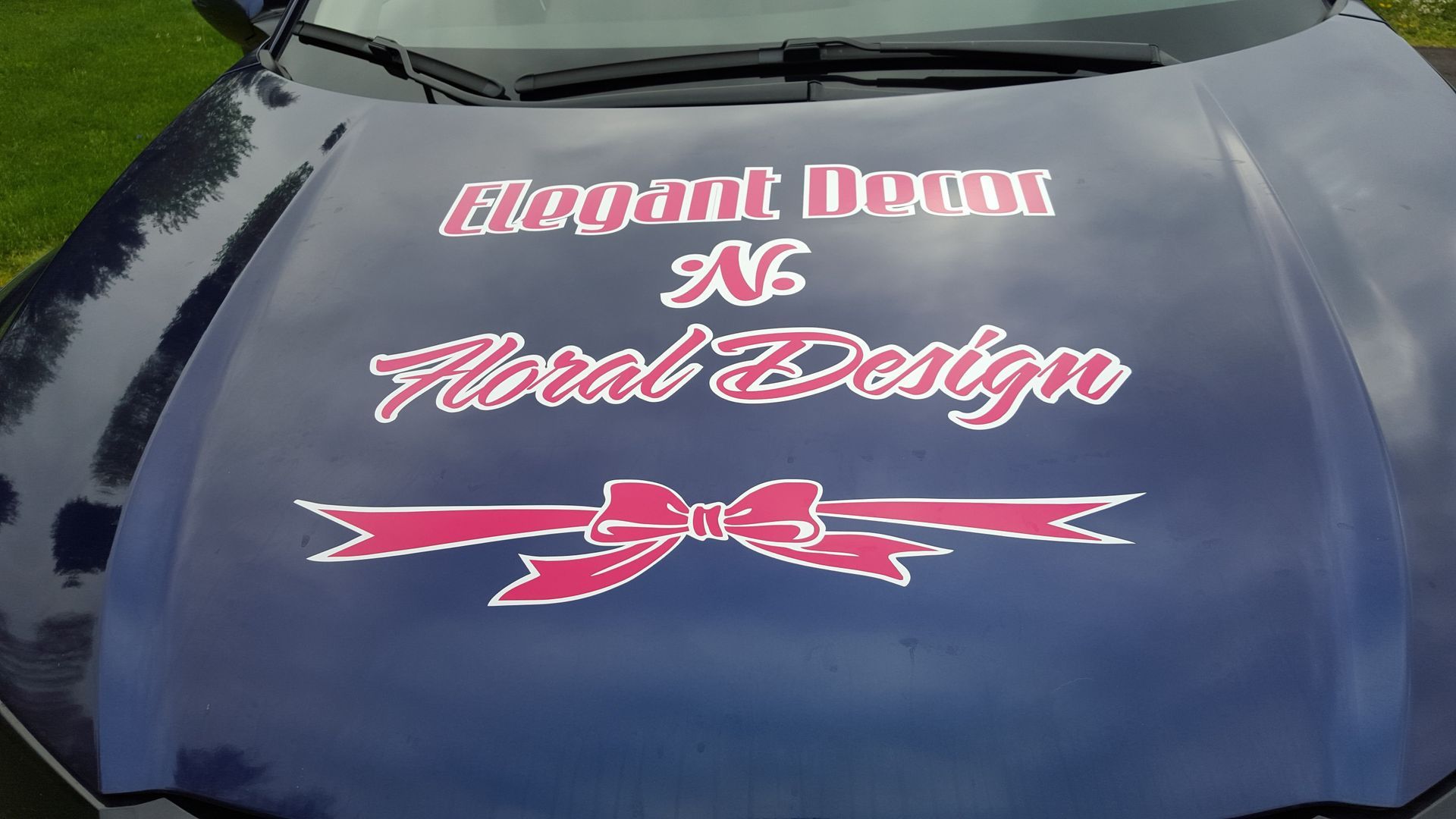 Dial Us Zanesville, OH Elegant Décor N Floral Design