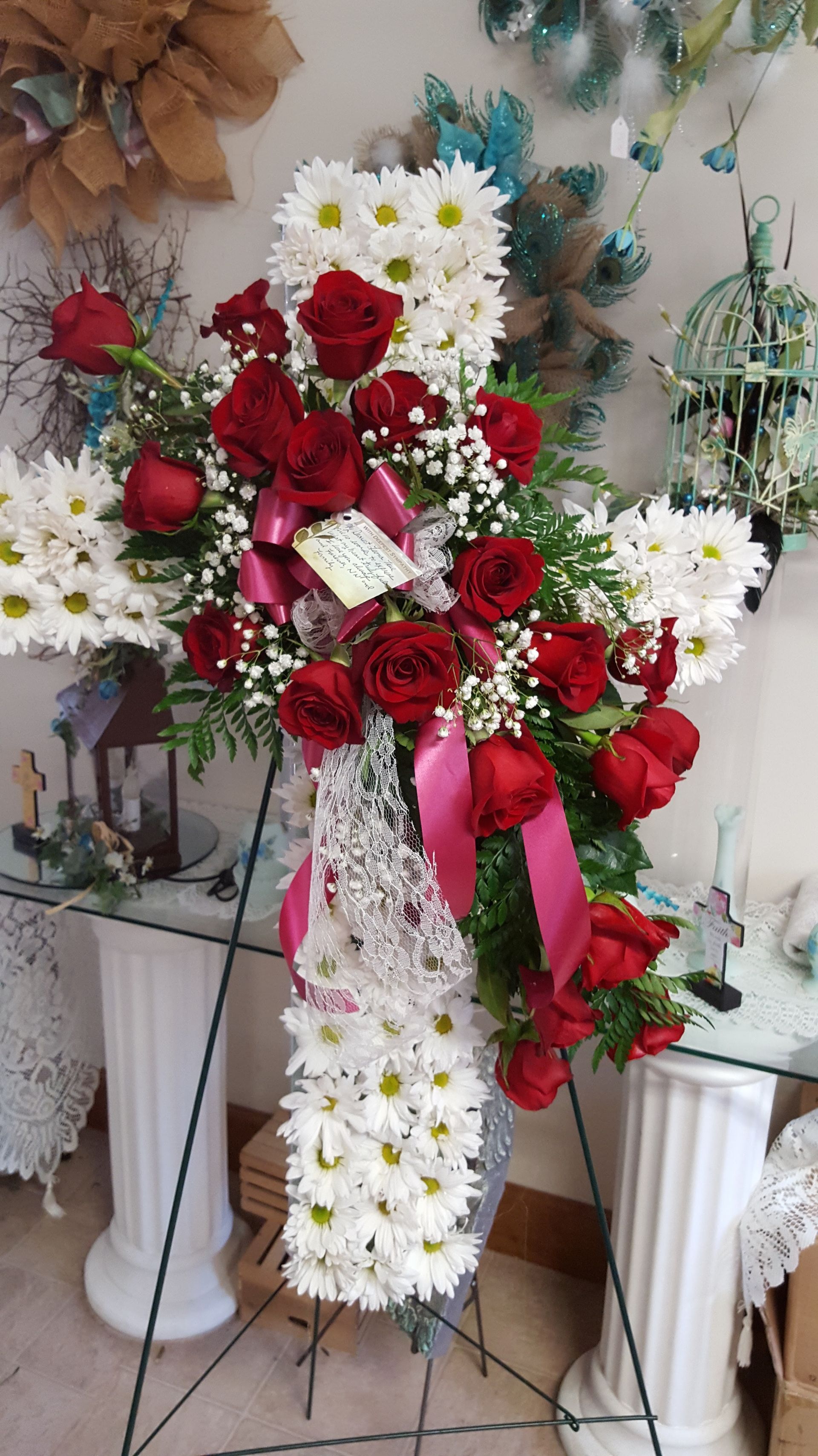 Funerals Zanesville, OH Elegant Décor N Floral Design