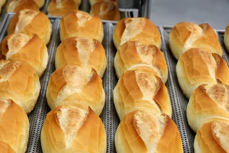Receita do Pão Francês: o produto querido das padarias brasileiras