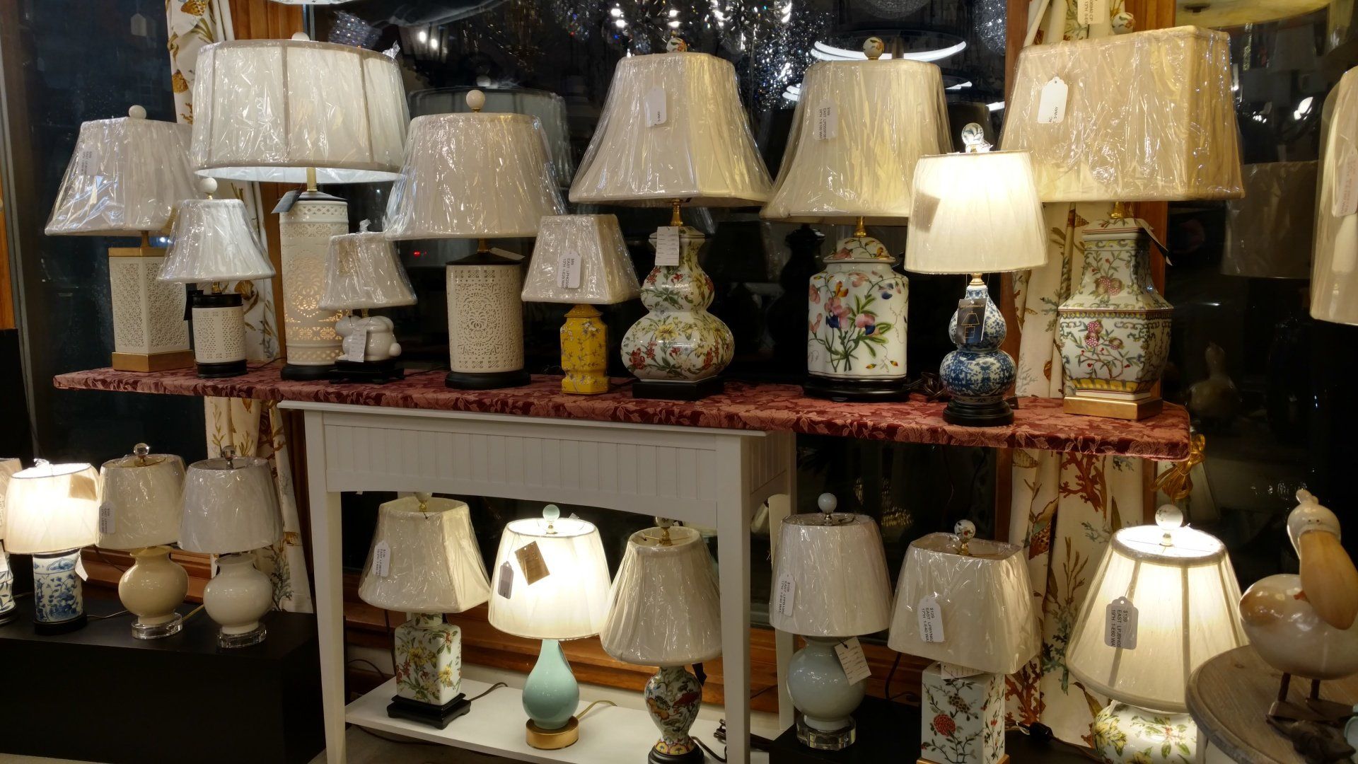 Lamp store