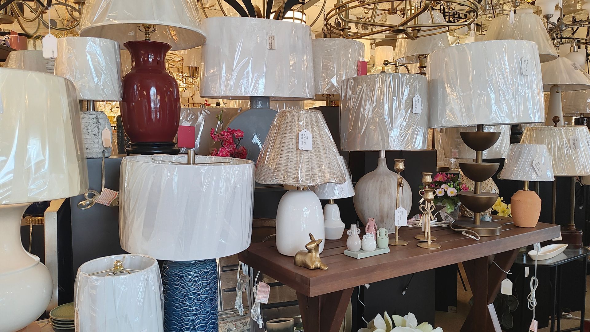 a residential lampshade store in CT