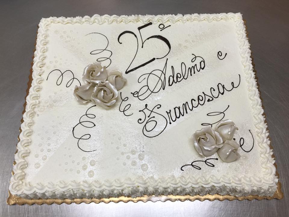 torta per un venticinquesimo anniversario