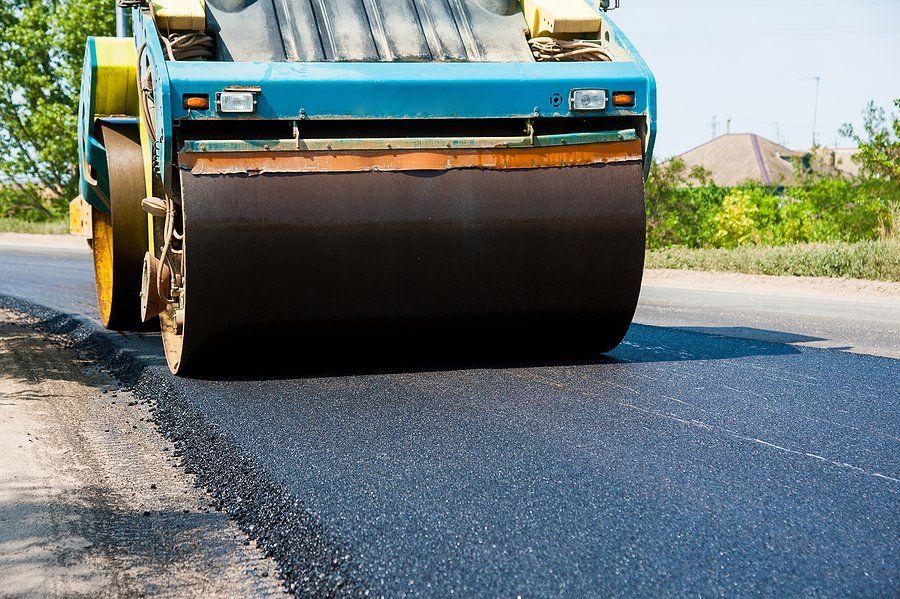 Kelowna Paving, Asphalt Kelowna, Driveway Sealing