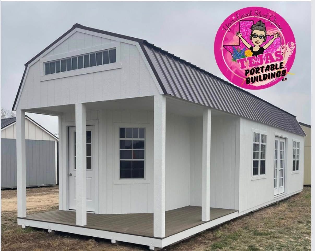A Deluxe Lofted Barn Cabin on one of Lisa's Lots