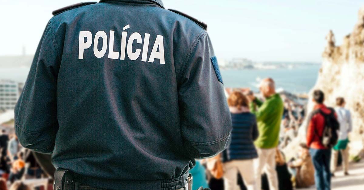 Entry declaration within 3 days is required under Article 77 of Portugal’s Foreigners’ Law.