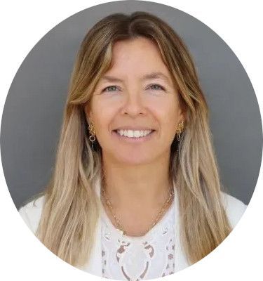 Danielle Avidago, photography (immigration consultant)