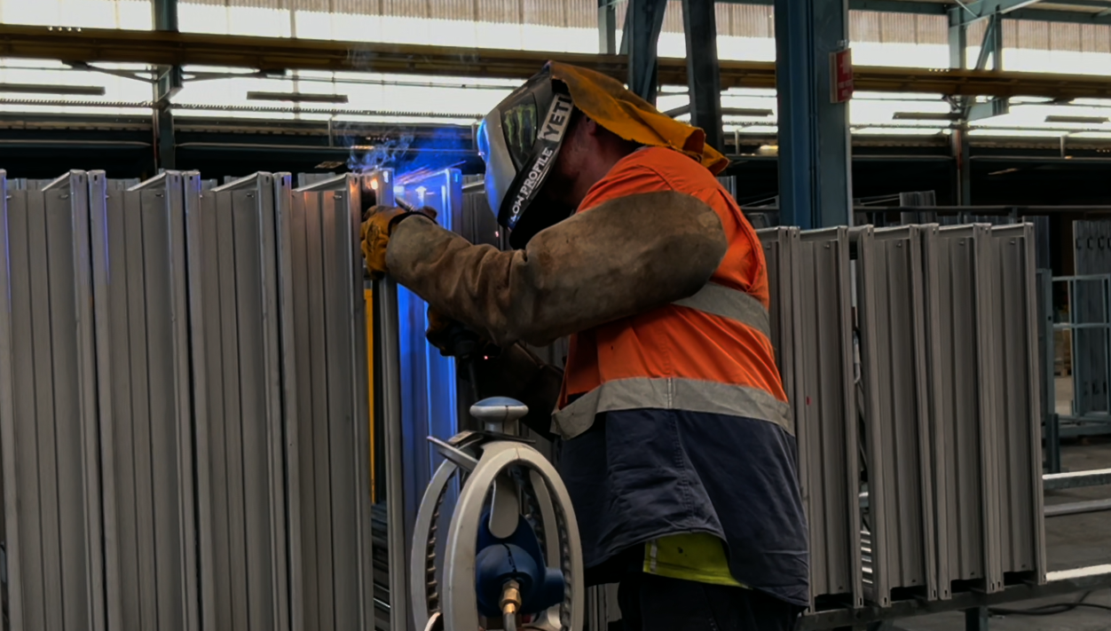 Worker from trade assistant labour hire.
