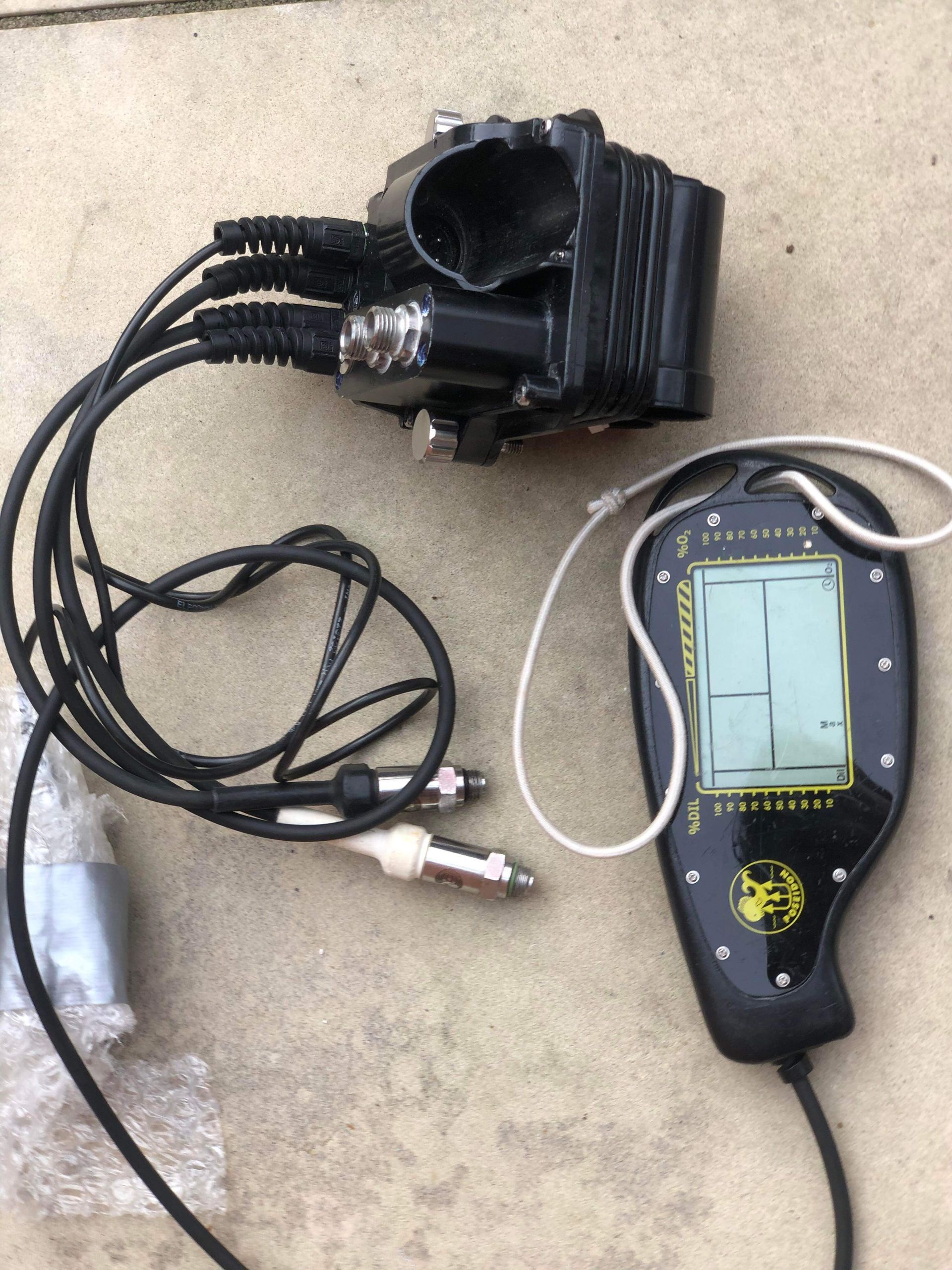 Second hand poseidon rebreathers & Poseidon regulators for sale