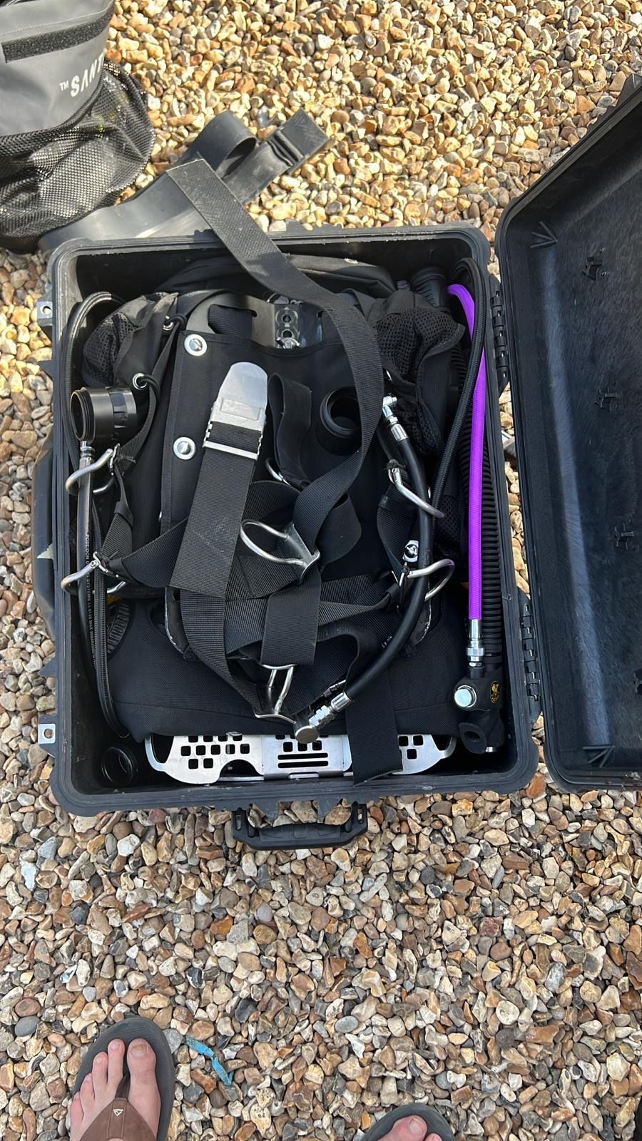 Second hand poseidon rebreathers & Poseidon regulators for sale