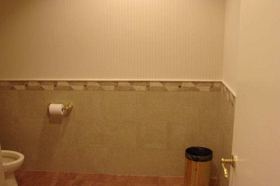 Tiled Bathroom With White Walls — Warren, NJ — Z & B Fine Euro Construction