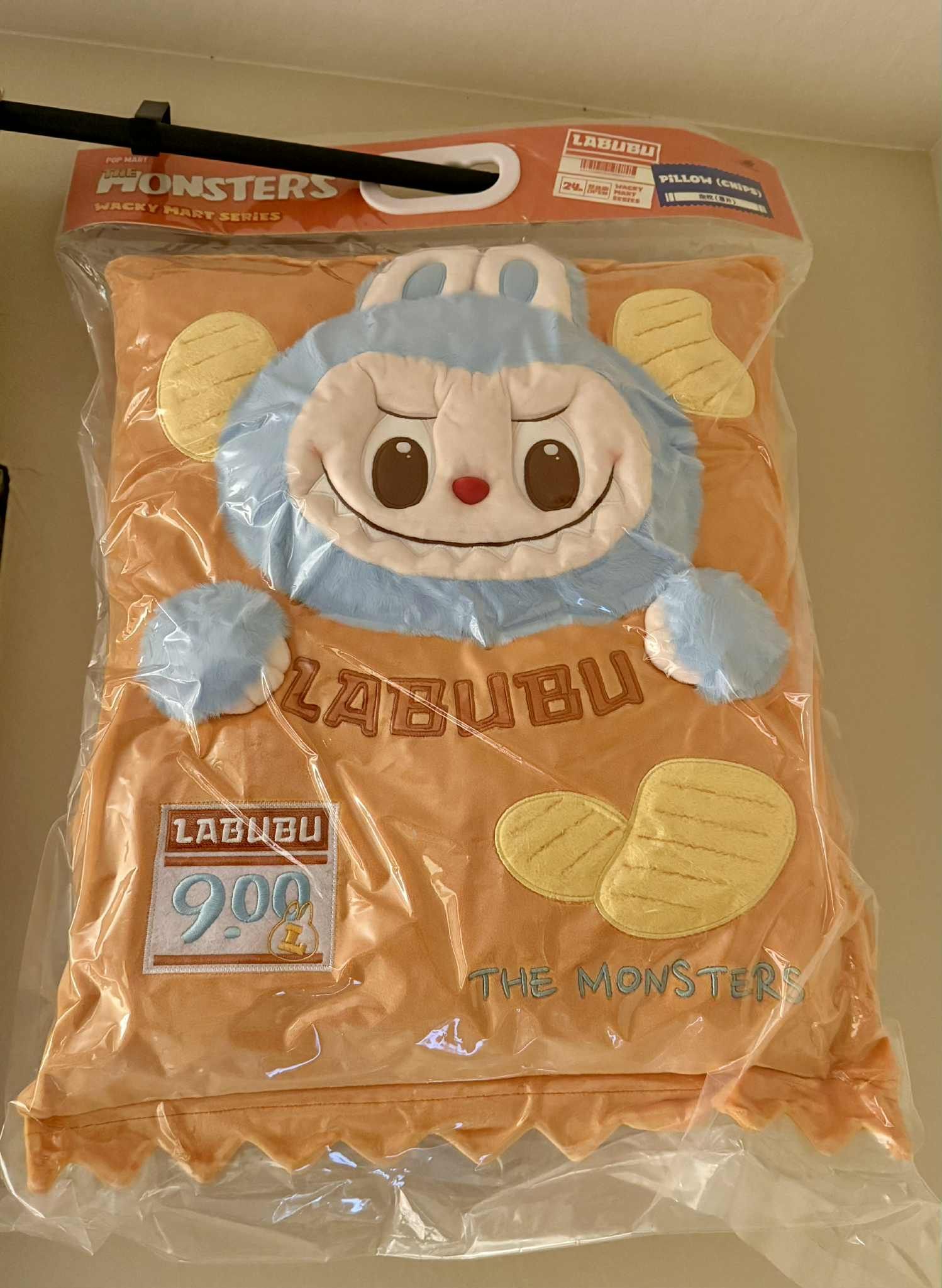 THE MONSTERS Wacky Mart Series-Pillow (Chips