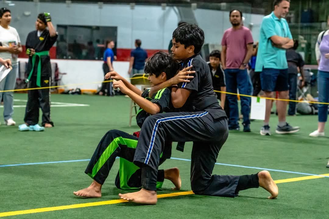 The word placeholder is on a gray background.