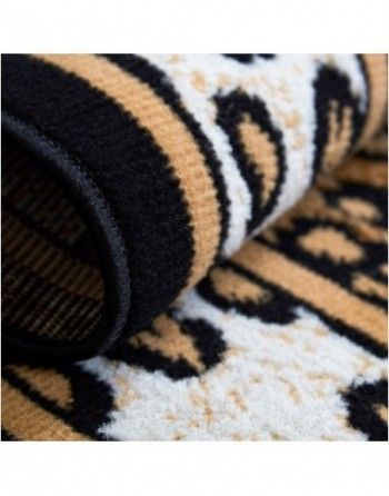 A close up of a rug with a leopard print