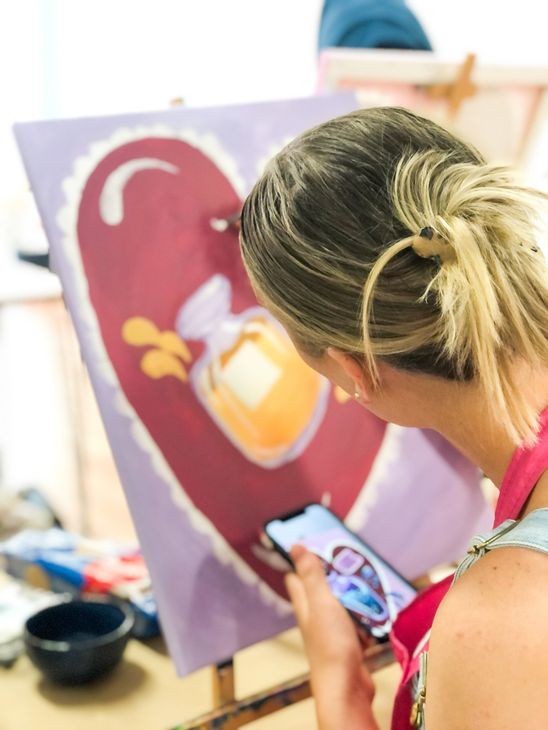 Wasted Paint Paint & Sip Studio, Townsville.