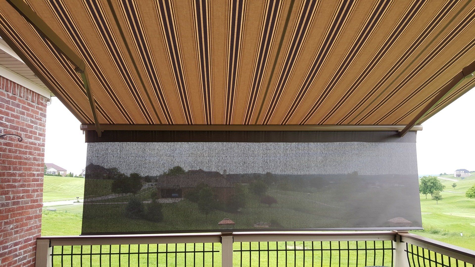 Retractable Screens in Somerset, KY Lexington Tent & Awning