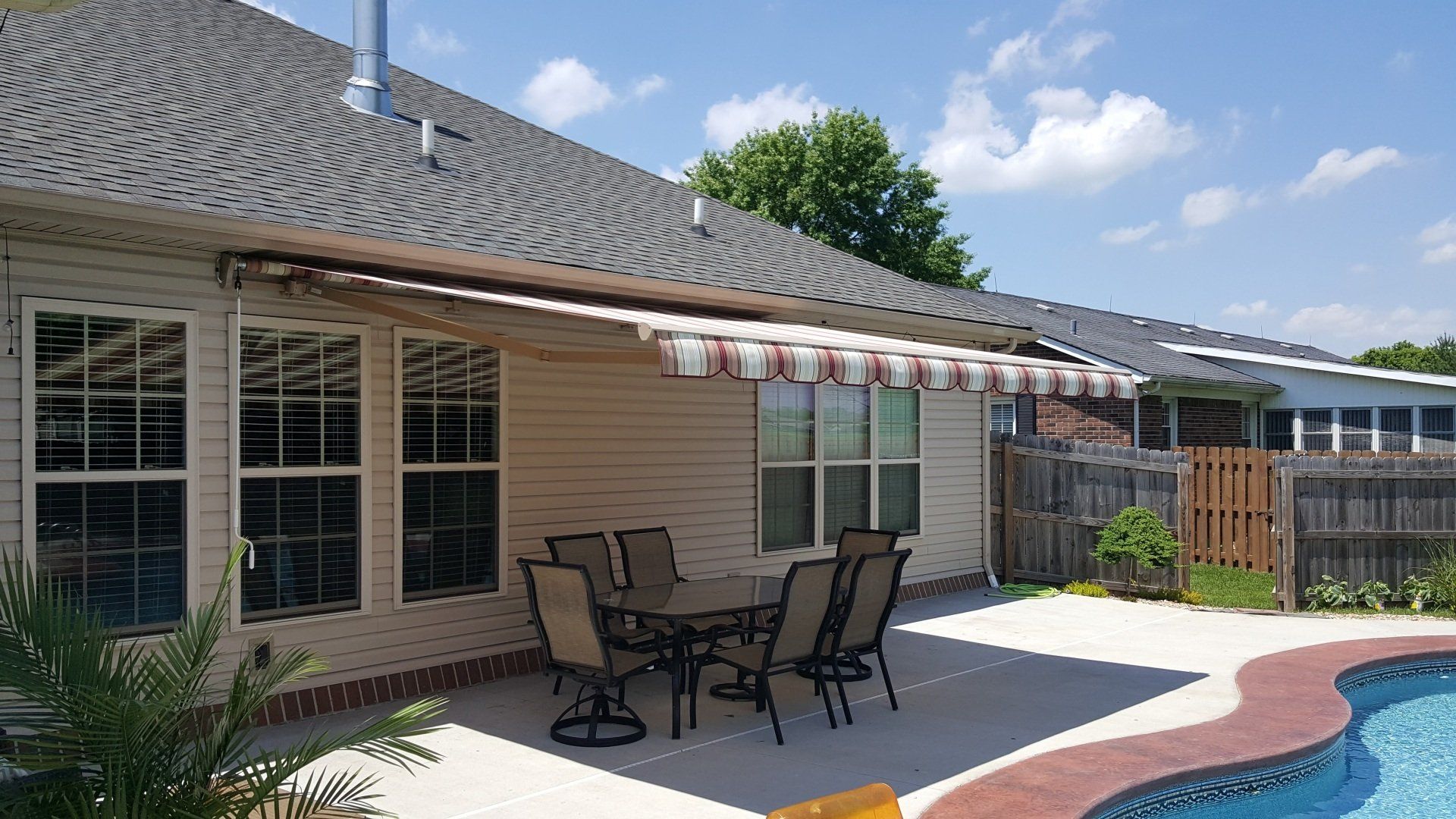 Retractable Screens in Somerset, KY Lexington Tent & Awning