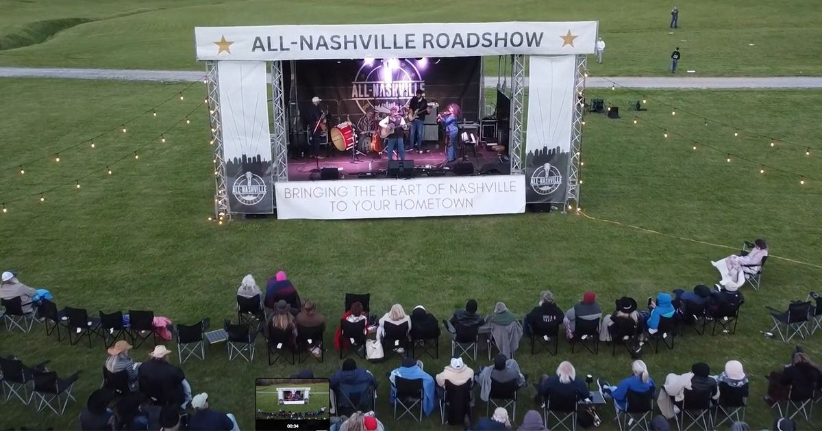 llNashville Roadshow in The Park